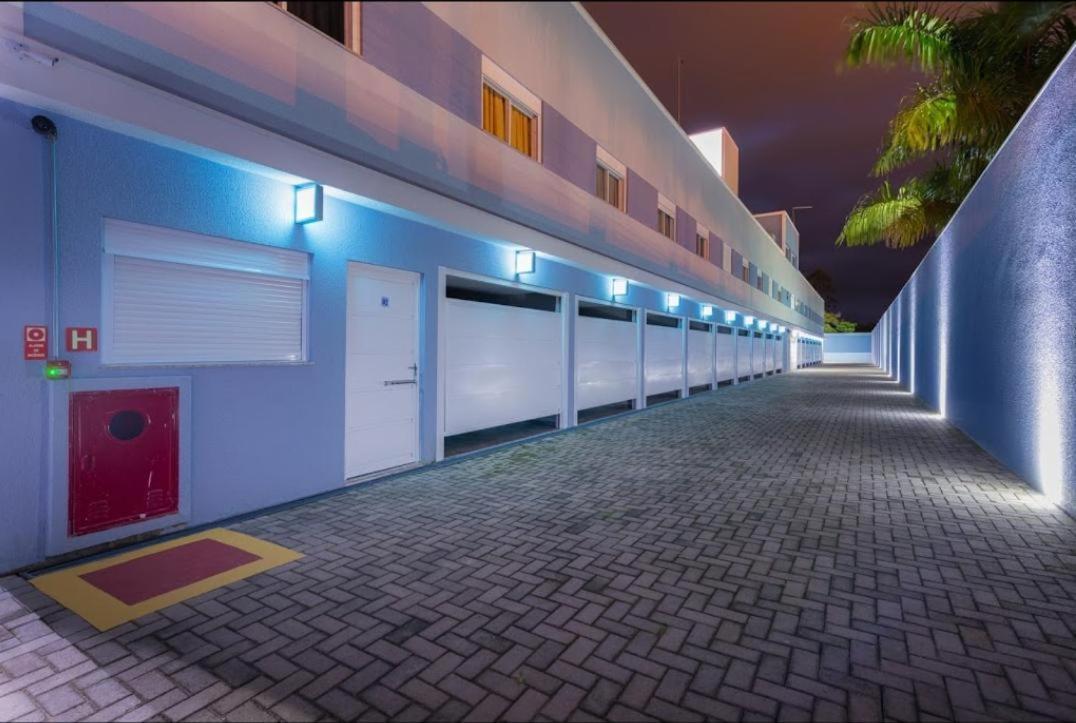 Azure Motel (Adults Only) 雷吉斯特鲁 外观 照片